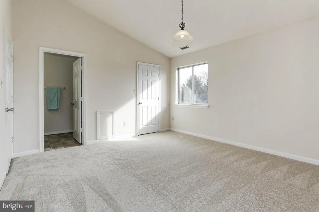 Photo of Unit 2B at 2110 WHITE HALL ROAD