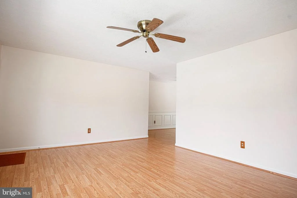 Photo of 619 FLINTLOCK DRIVE