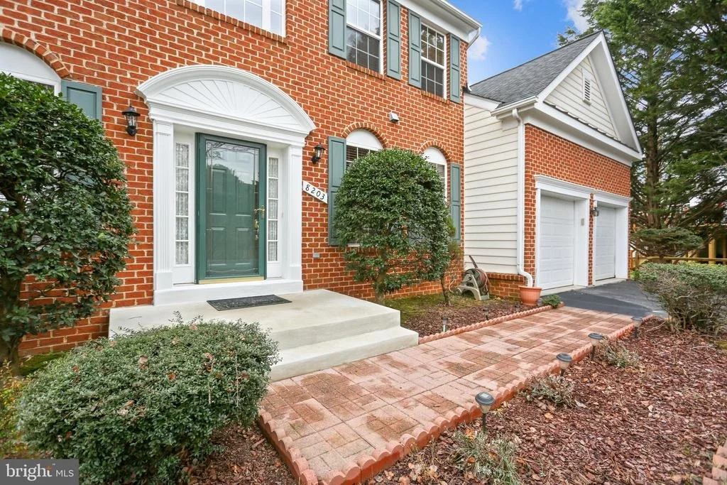 Photo of 8203 STRINGFELLOW PLACE