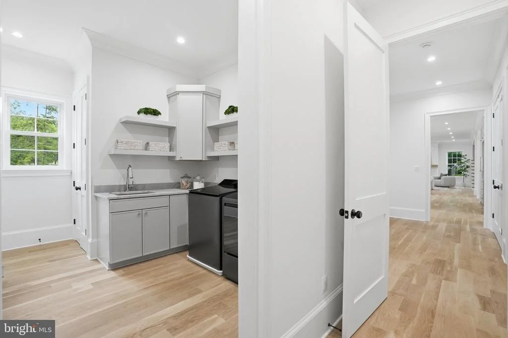 Photo of 1142 CAMERON ROAD