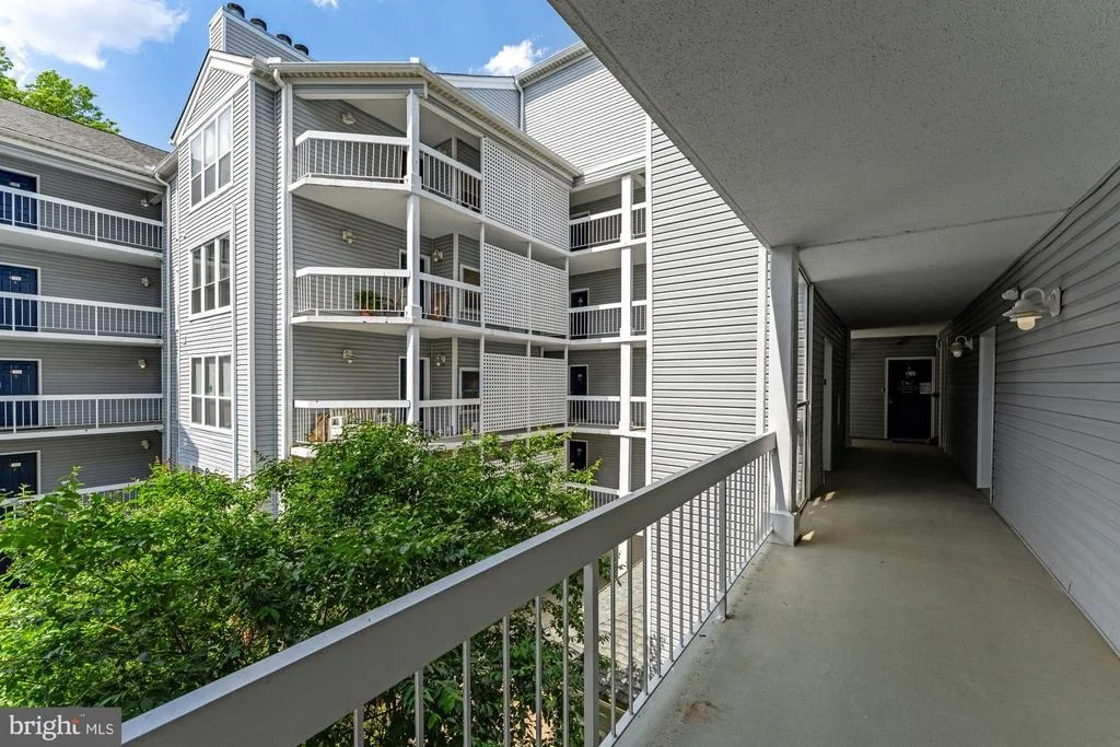 Photo of Unit 5C2 at 3175 SUMMIT SQUARE DRIVE
