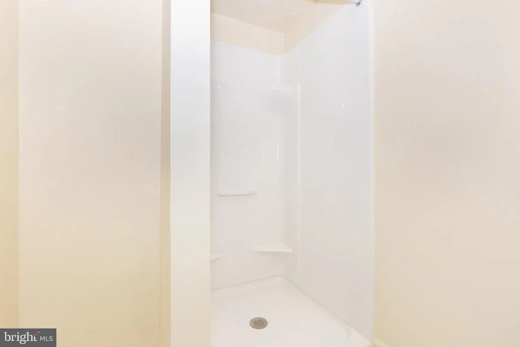 Photo of Unit 2D at 820 WEMBLEY DRIVE
