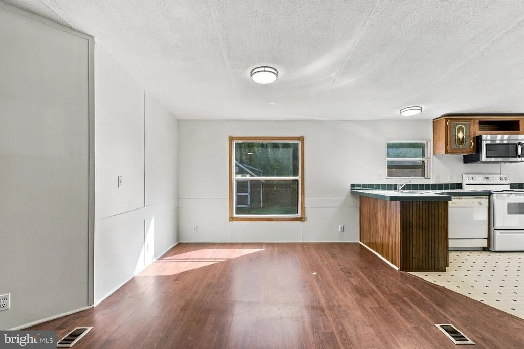 Photo of 584 MALLORYS FORD ROAD