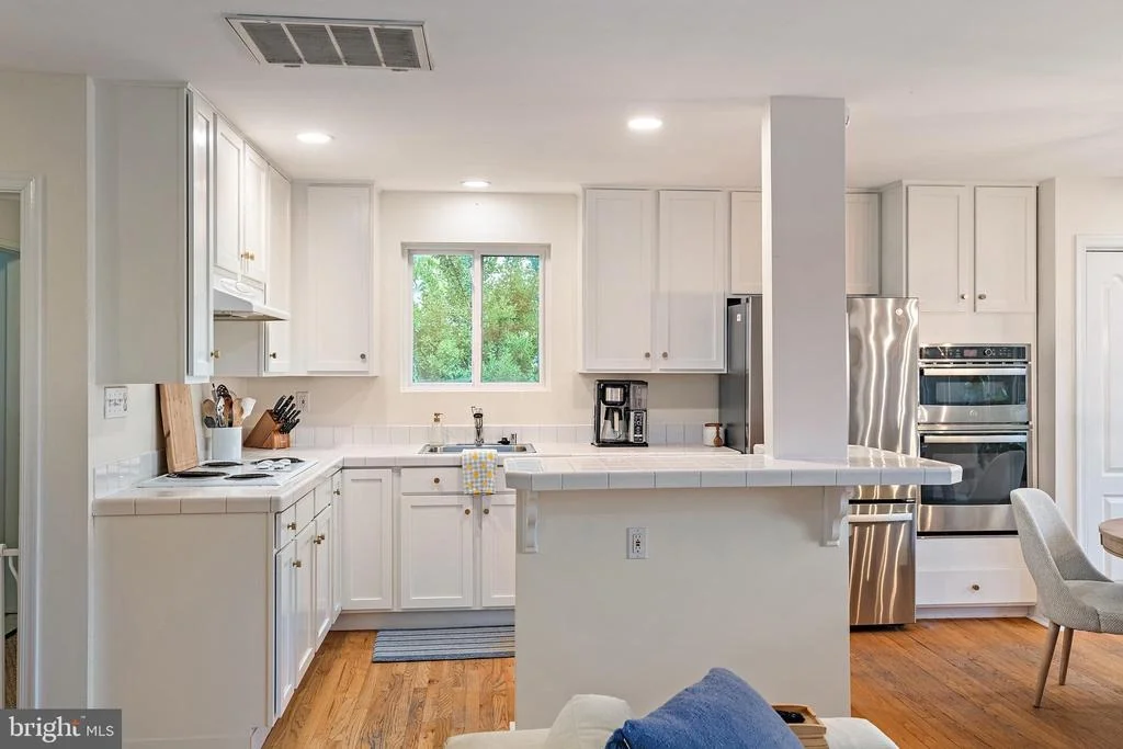 Photo of 1210 SEVERNVIEW DRIVE