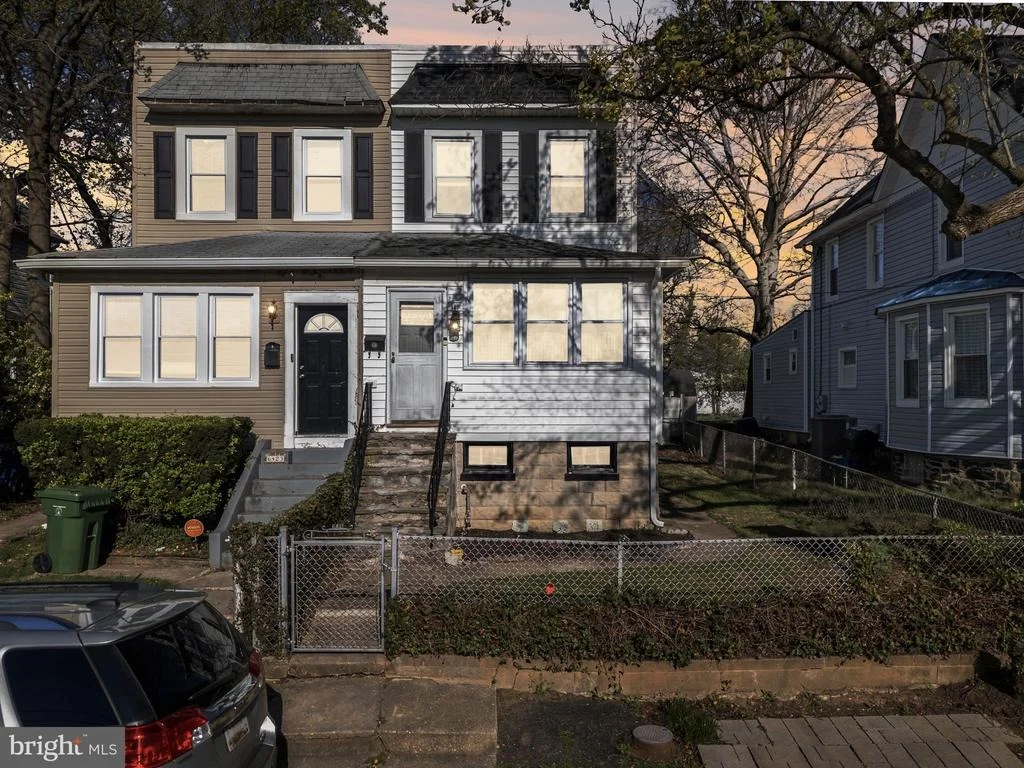 Photo of 6421 CEDONIA AVENUE
