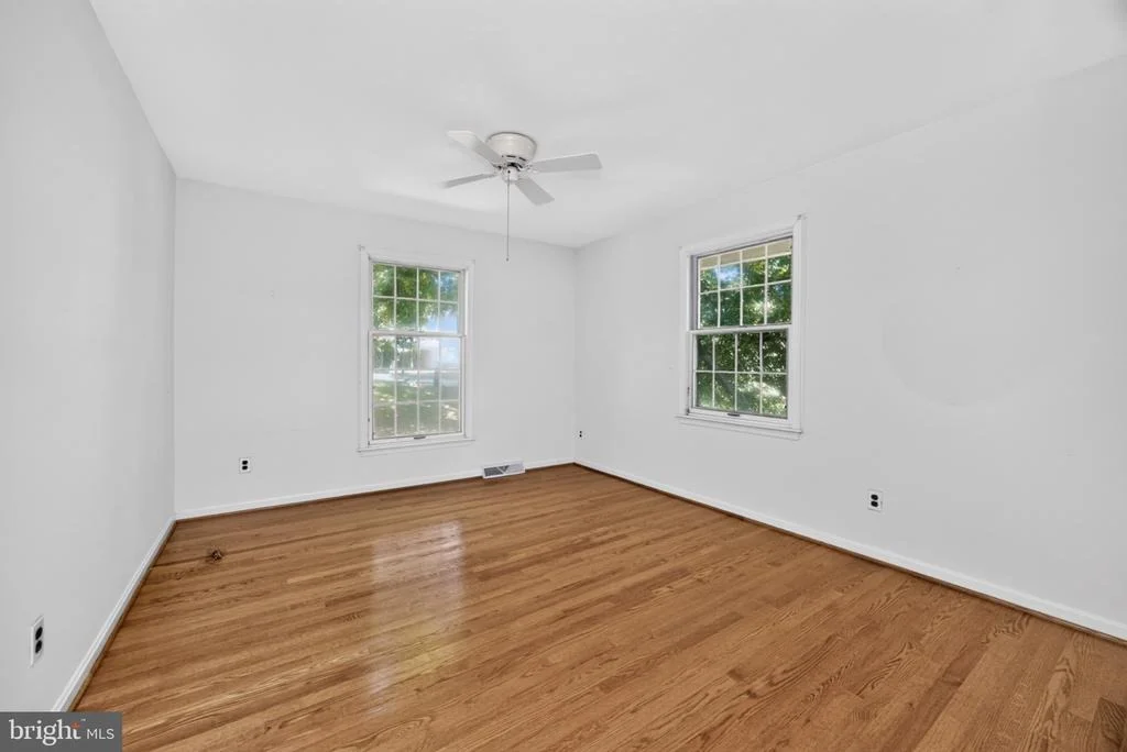 Photo of 10 CHILTON ROAD