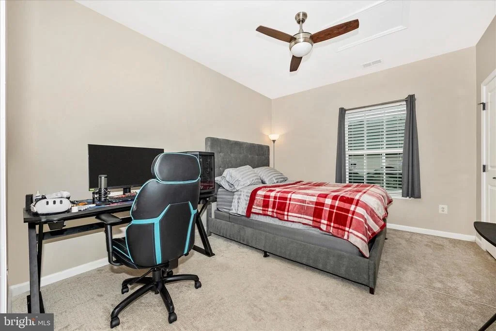 Photo of 4700 PULLER DRIVE