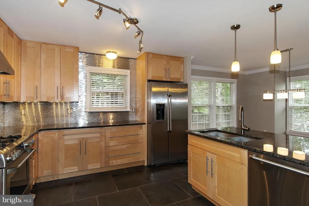 Photo of 6406 KRISTIN DRIVE