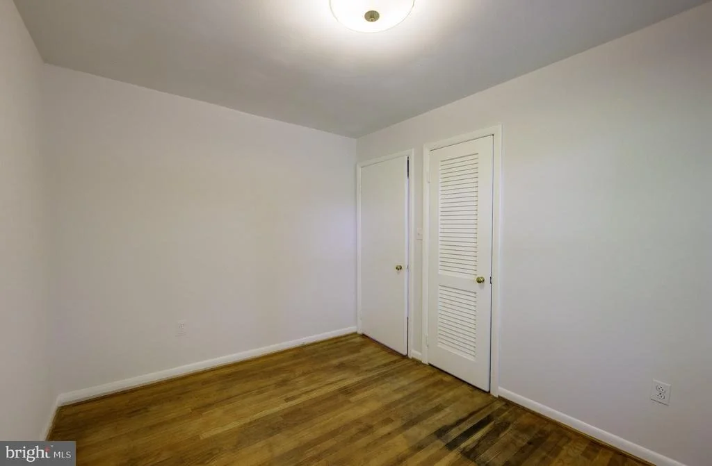 Photo of 3 LAKESIDE DRIVE