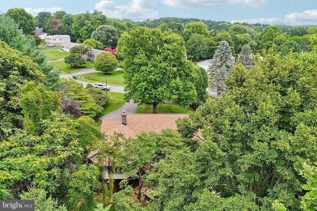 Photo of 24833 SHOWBARN CIRCLE