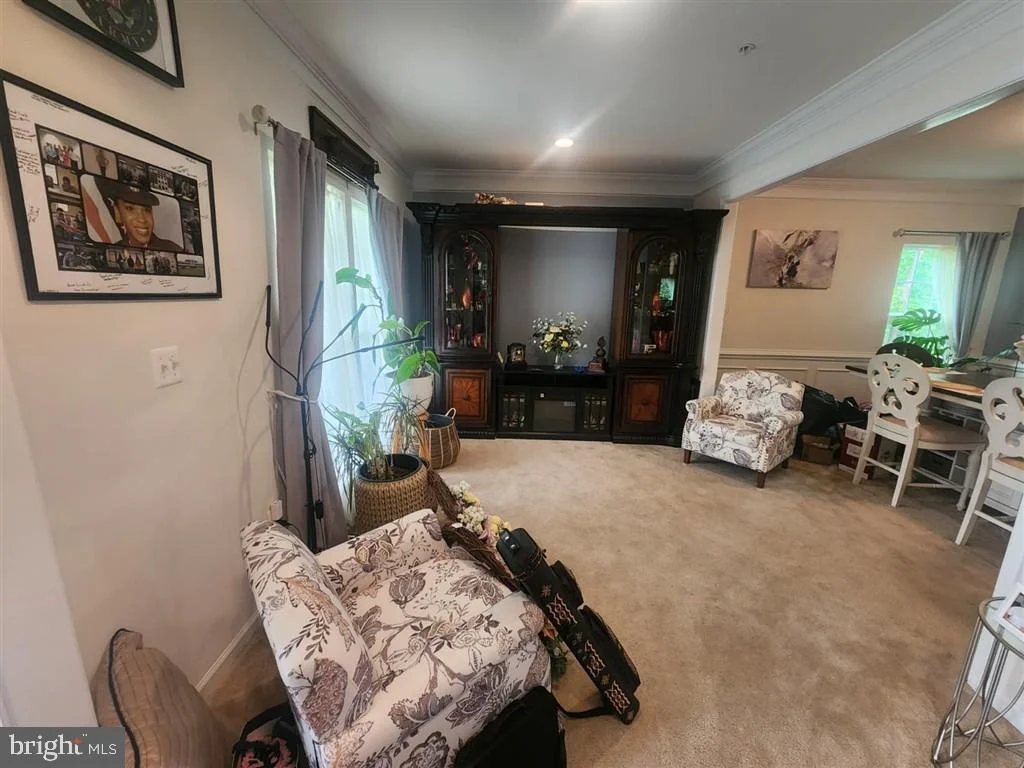Photo of 528 POTOMAC ROAD
