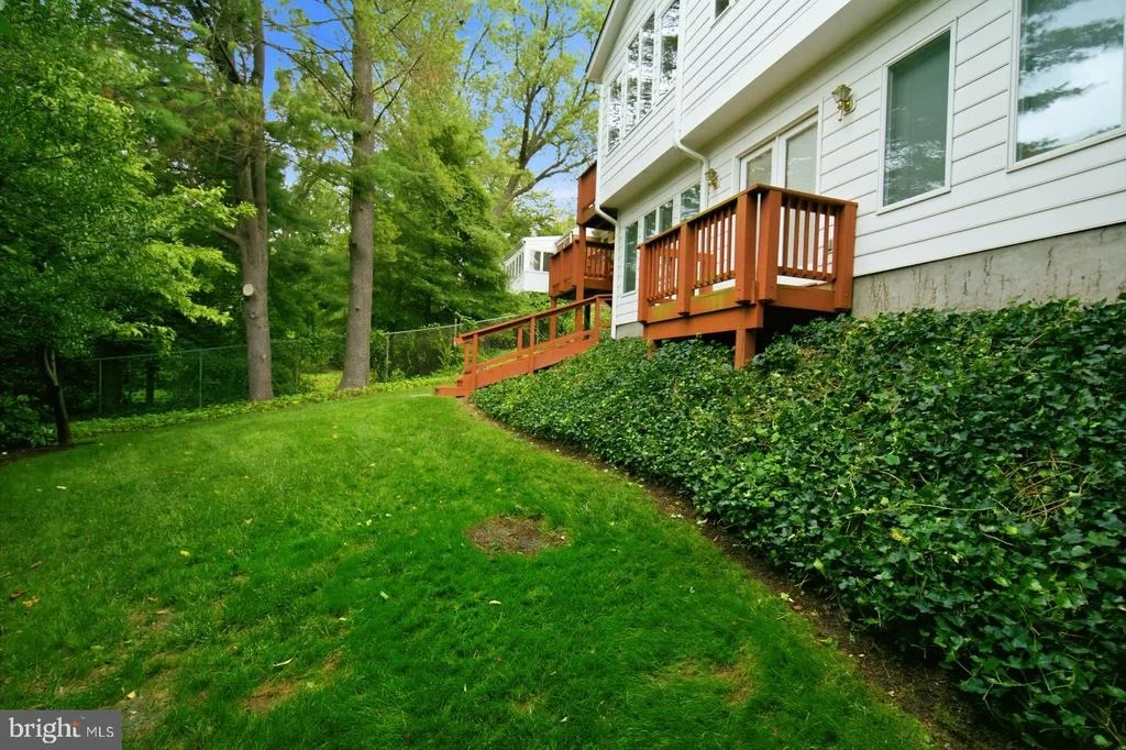Photo of 5117 WILLIAMSBURG BOULEVARD