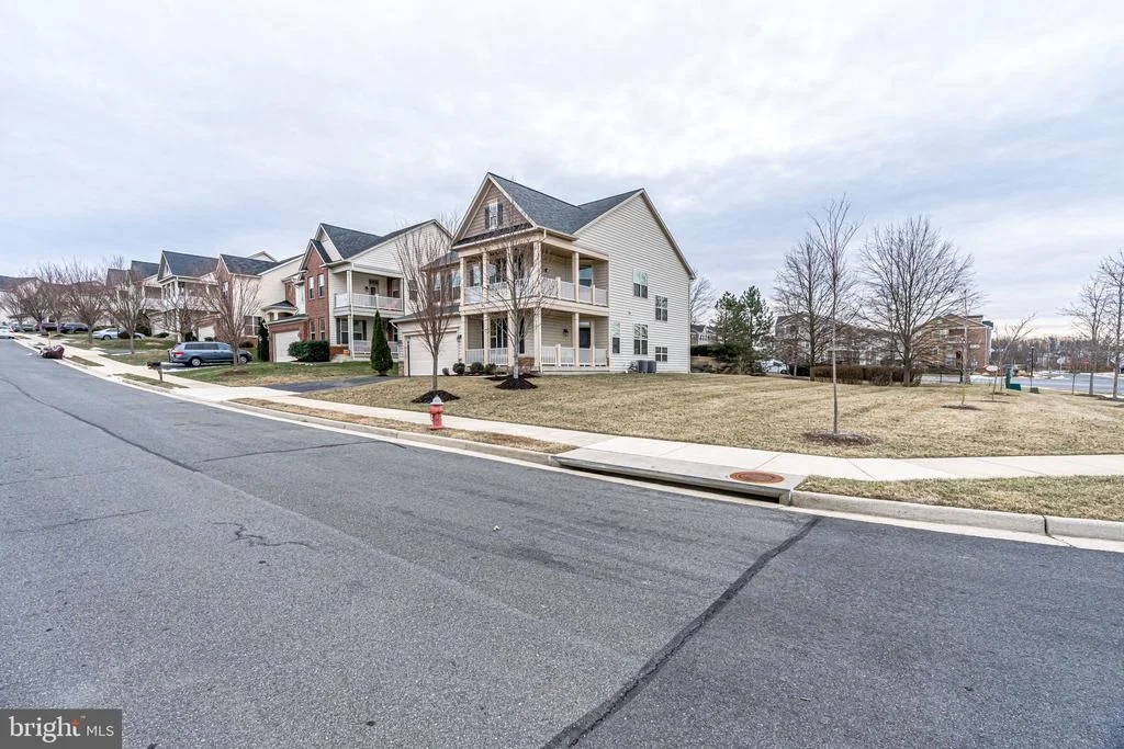 Photo of 42695 MACAULEY PLACE