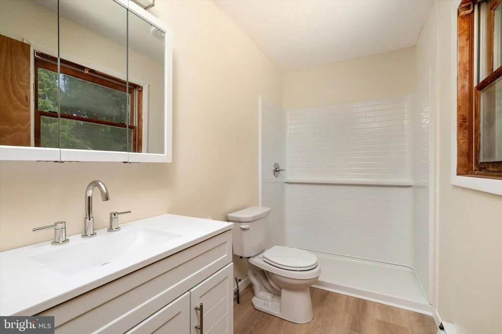 Photo of 6 ELEANOR DRIVE