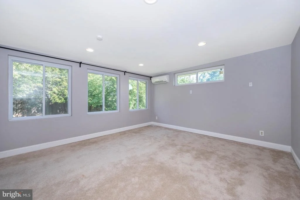 Photo of 1306 LEISTER DRIVE