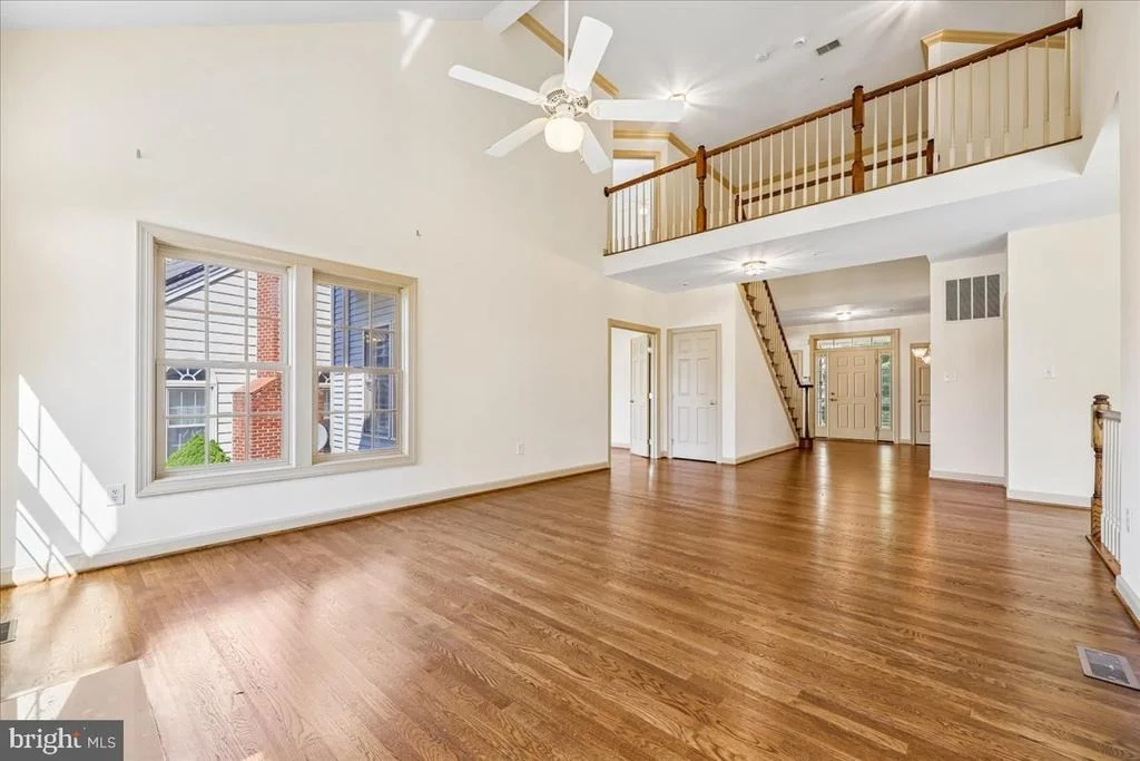 Photo of 21400 MANOR VIEW CIRCLE