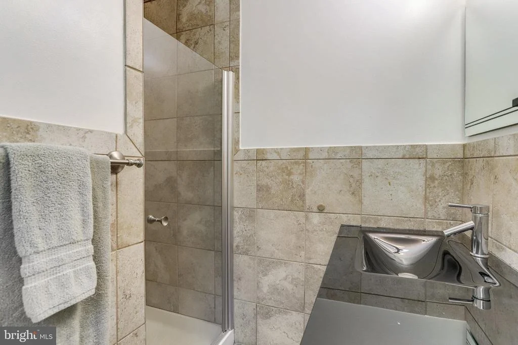 Photo of 6808 HOUNDMASTER ROAD