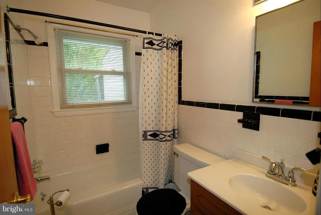 Photo of 26415 JOHNSON DRIVE
