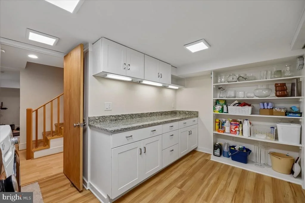 Photo of 1212 WOODSIDE PARKWAY