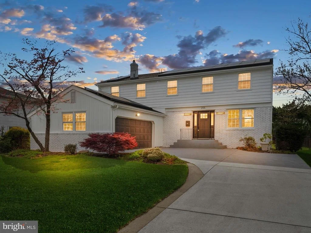 Photo of 206 RAMBLEWOOD