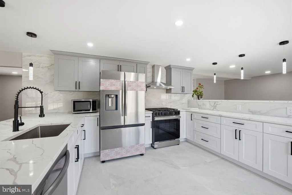 Photo of 802 CYPRESS POINT CIRCLE