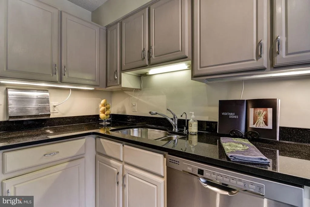 Photo of Unit 302 at 14805 PENNFIELD CIRCLE