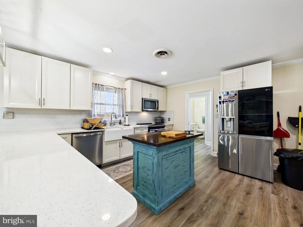 Photo of 28964 WALLER ROAD