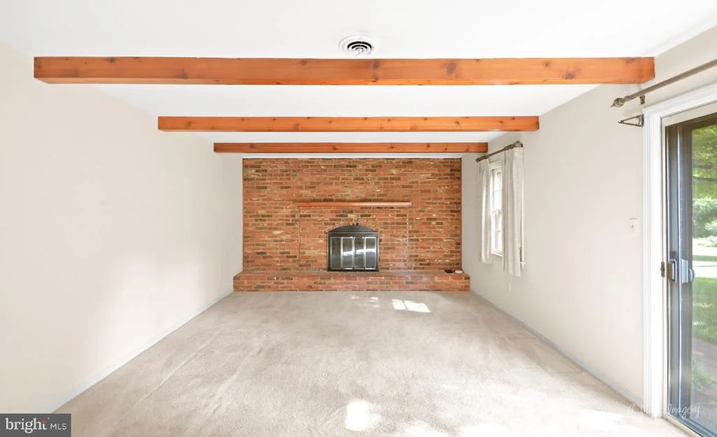 Photo of 202 MEADOWDALE LANE