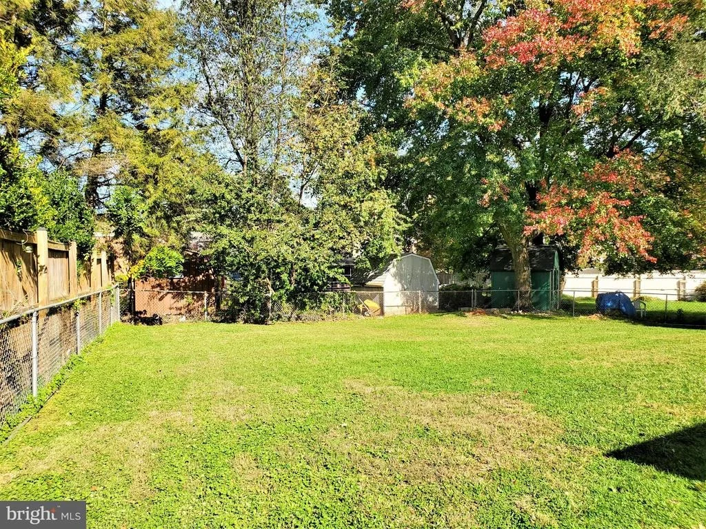 Photo of 13113 FOXHALL DRIVE