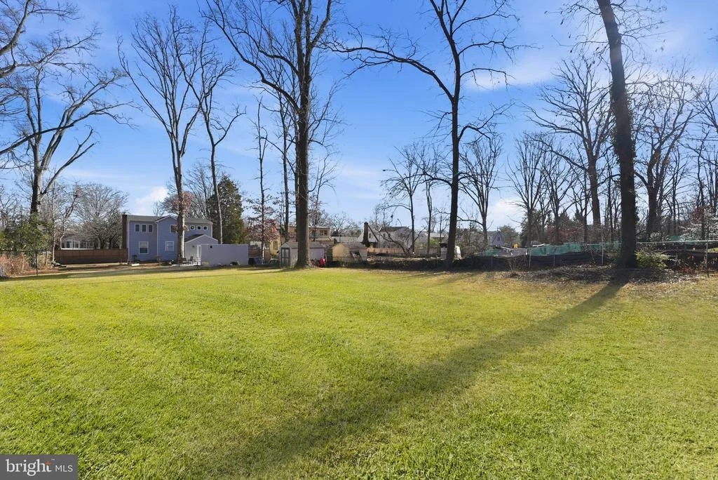 Photo of 6710 OAK DRIVE