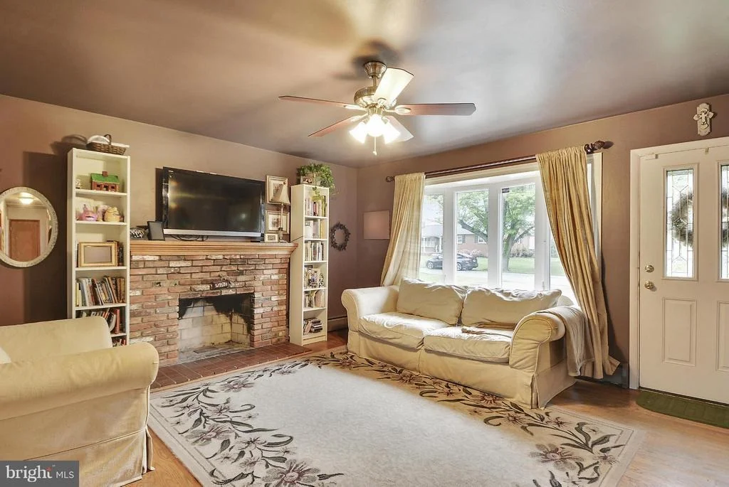 Photo of 7810 SPOUT SPRING ROAD