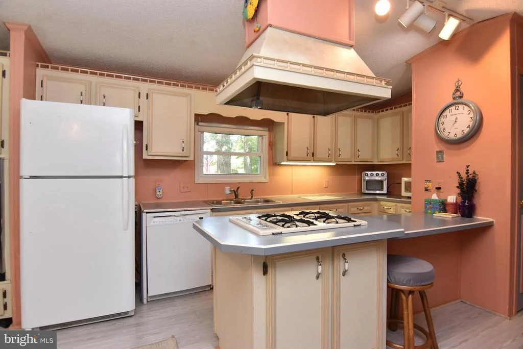 Photo of 6 BREAKWATER DRIVE