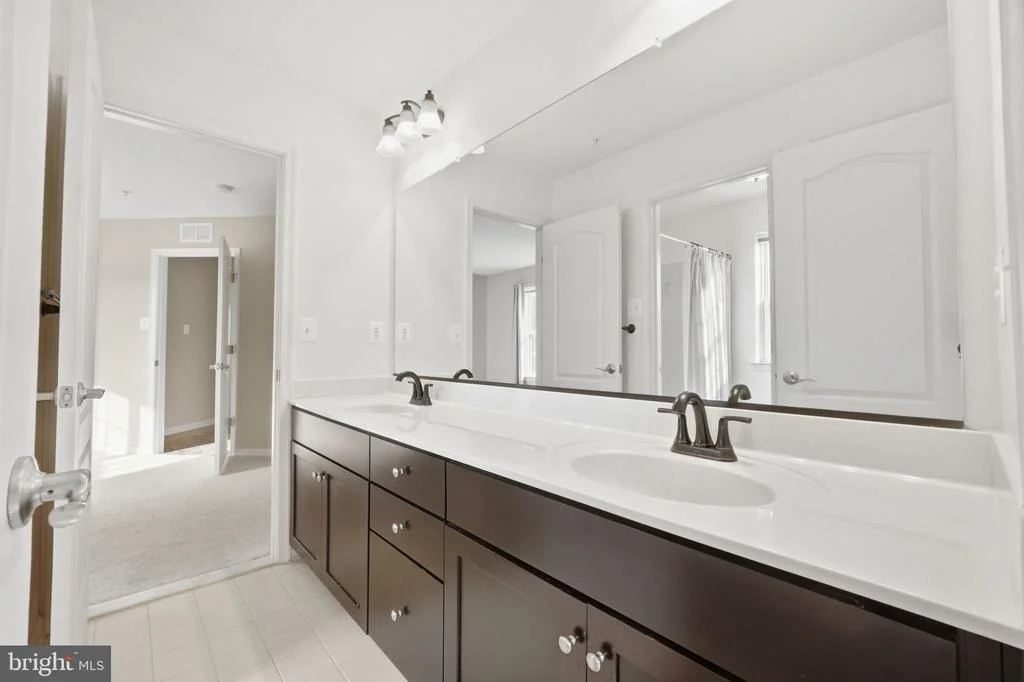 Photo of 3012 LAKE FOREST DRIVE