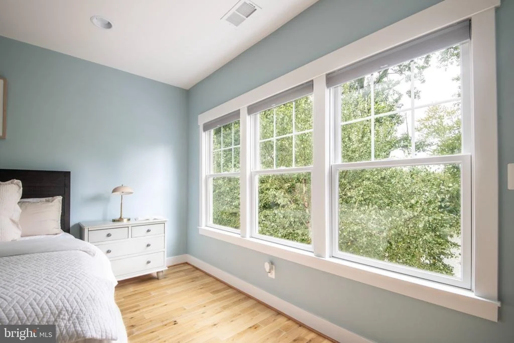 Photo of 108 CRESSTON ROAD