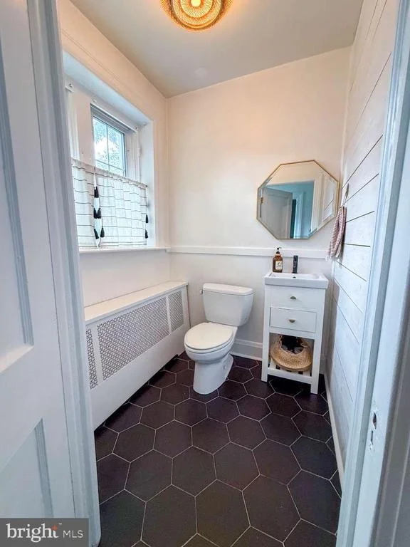 Photo of 3117 GRINDON AVENUE