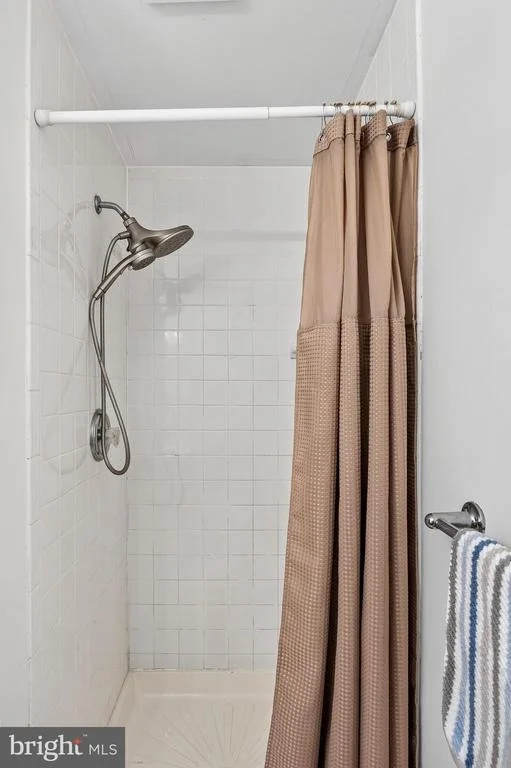 Photo of 1007 HARBOR DRIVE