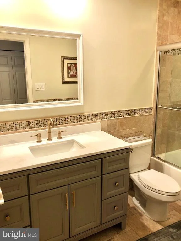 Photo of 800 HILLSBORO DRIVE