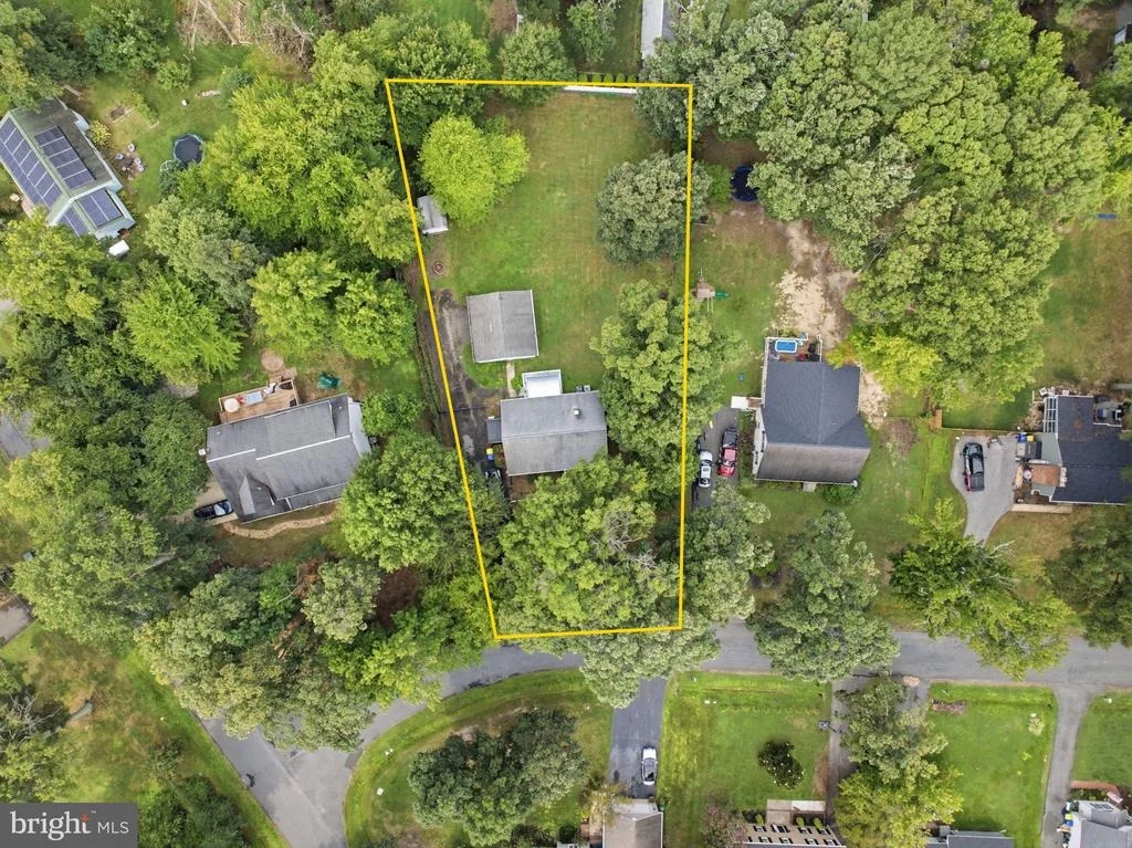 Photo of 912 BUCKINGHAM DRIVE
