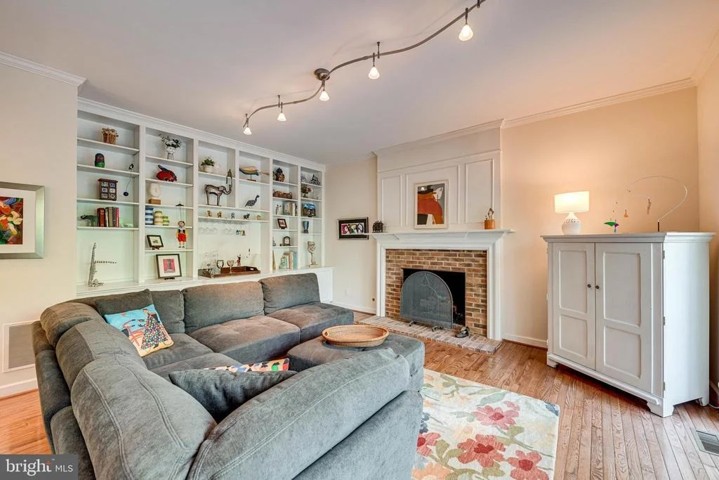 Photo of 9728 HIDDEN VALLEY ROAD