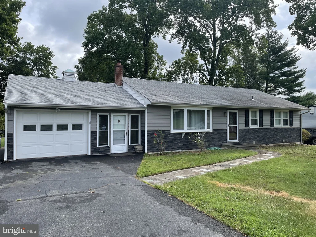 Photo of 1709 GODWIN DRIVE