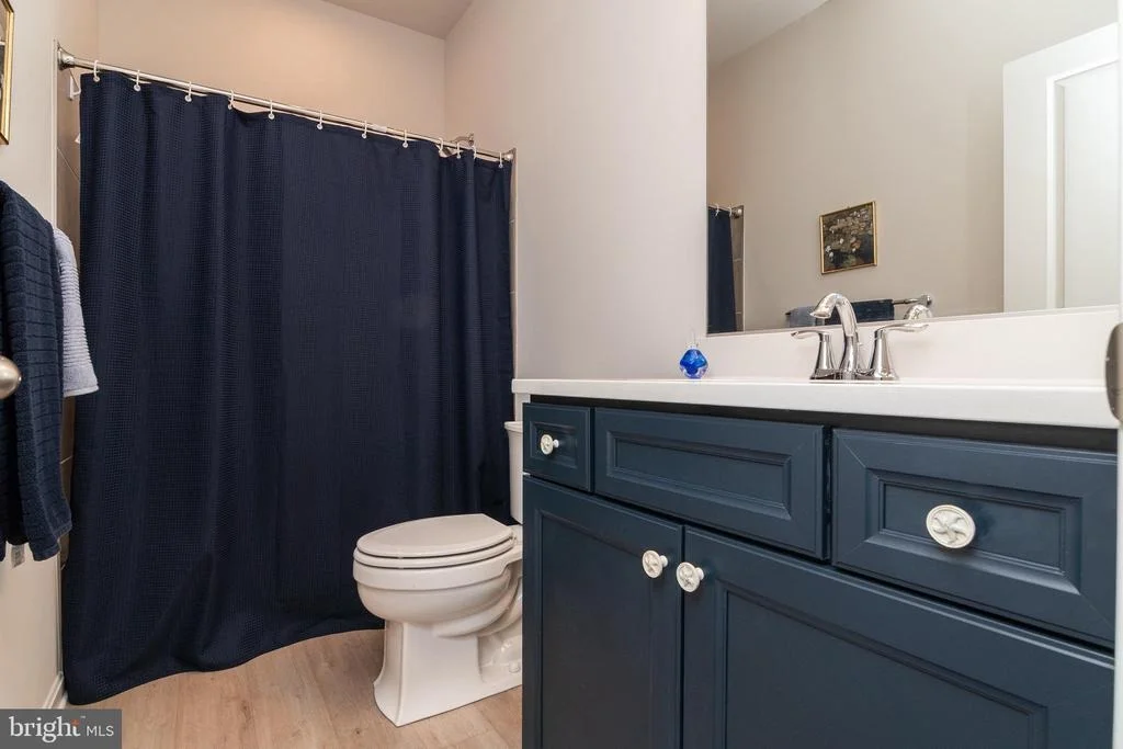 Photo of 25068 TREEVIEW LN