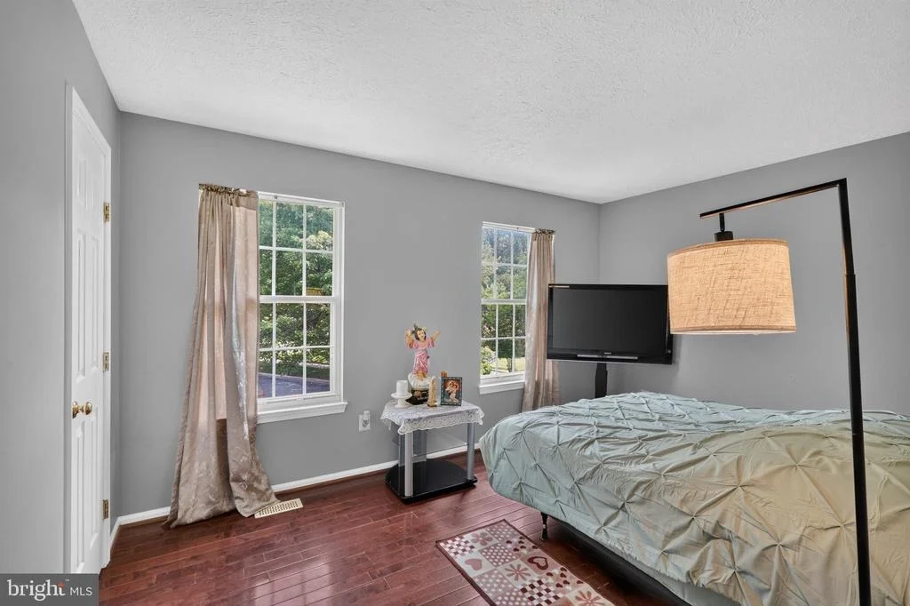 Photo of 19319 PLUMMER DRIVE