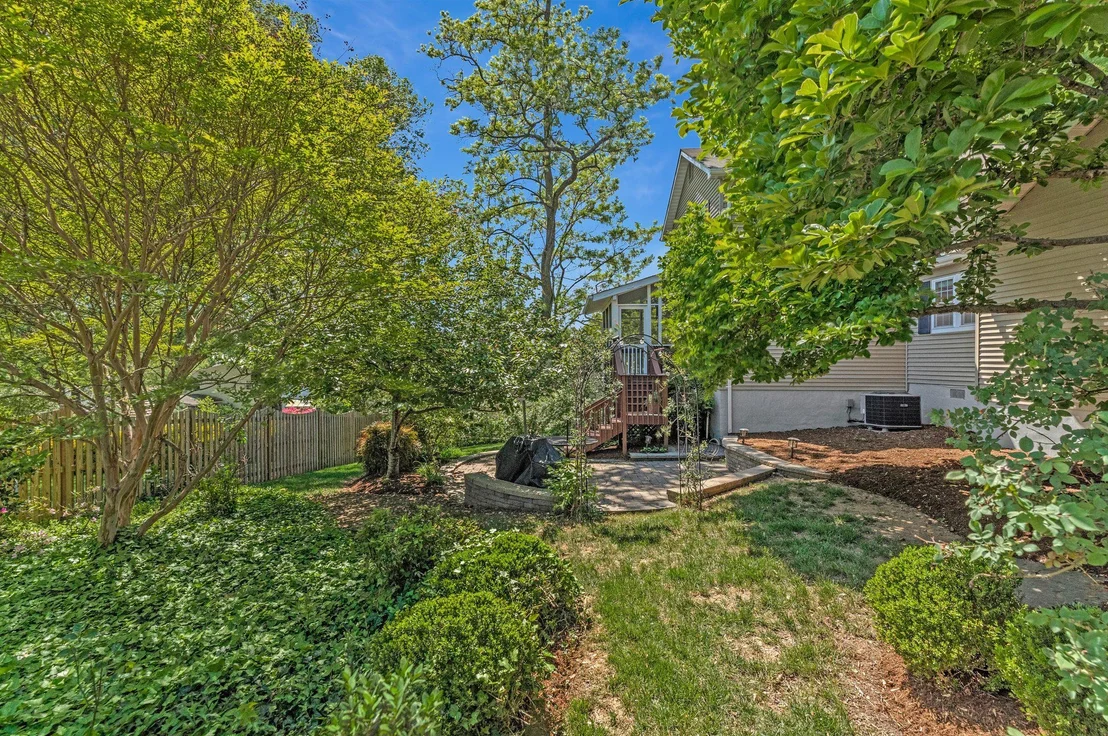 Photo of 3683 BLENHEIM BOULEVARD
