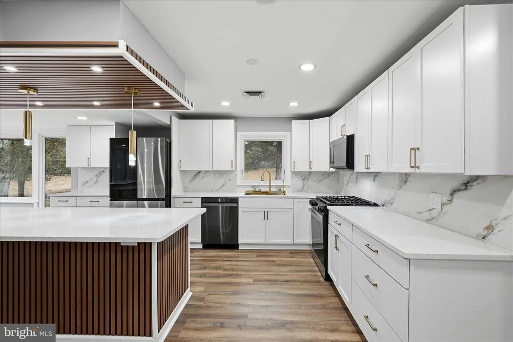 Photo of 2639 LOGMILL ROAD