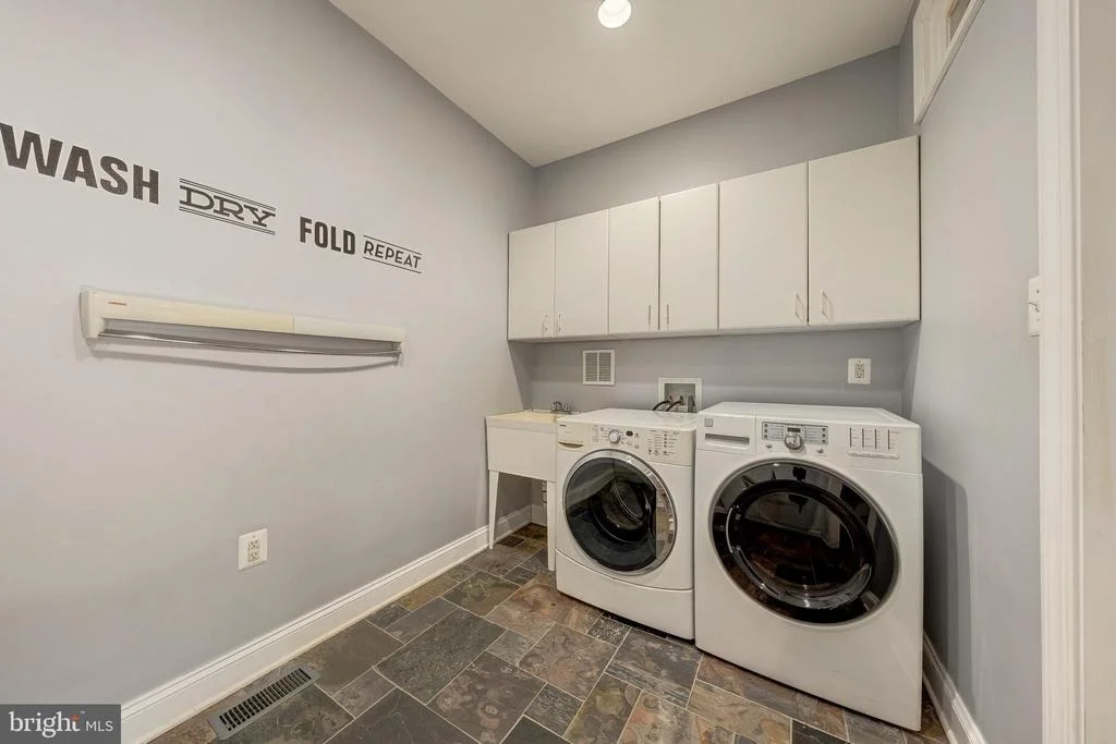 Photo of 40845 FOREST GLEN DRIVE