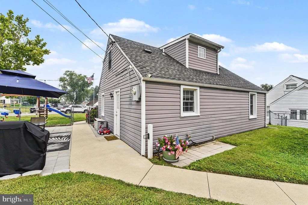Photo of 3167 BAYBRIAR ROAD