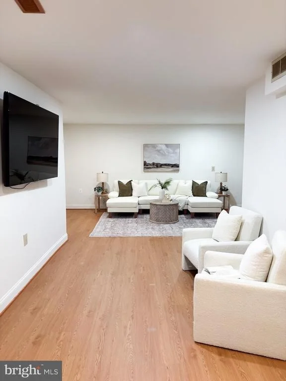 Photo of 7236 RIDING HOOD CIRCLE SE
