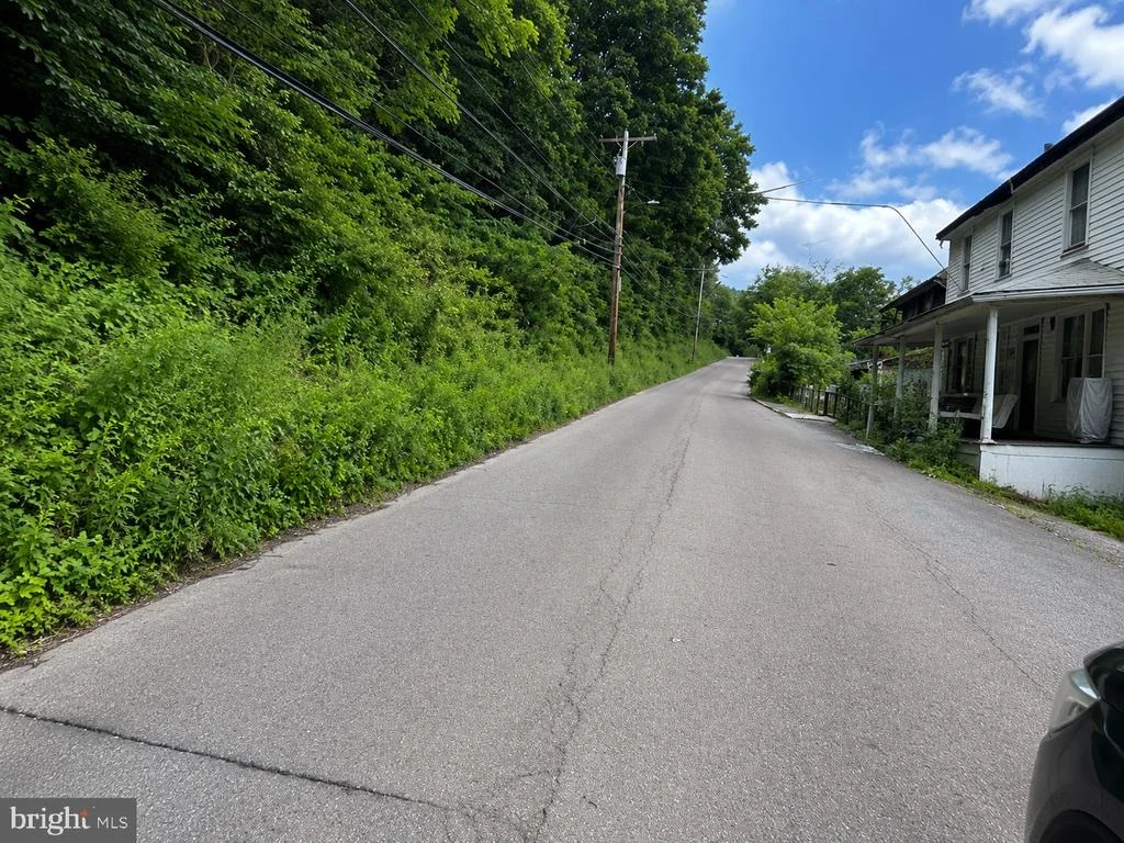 Photo of 90 DOUGLAS AVENUE