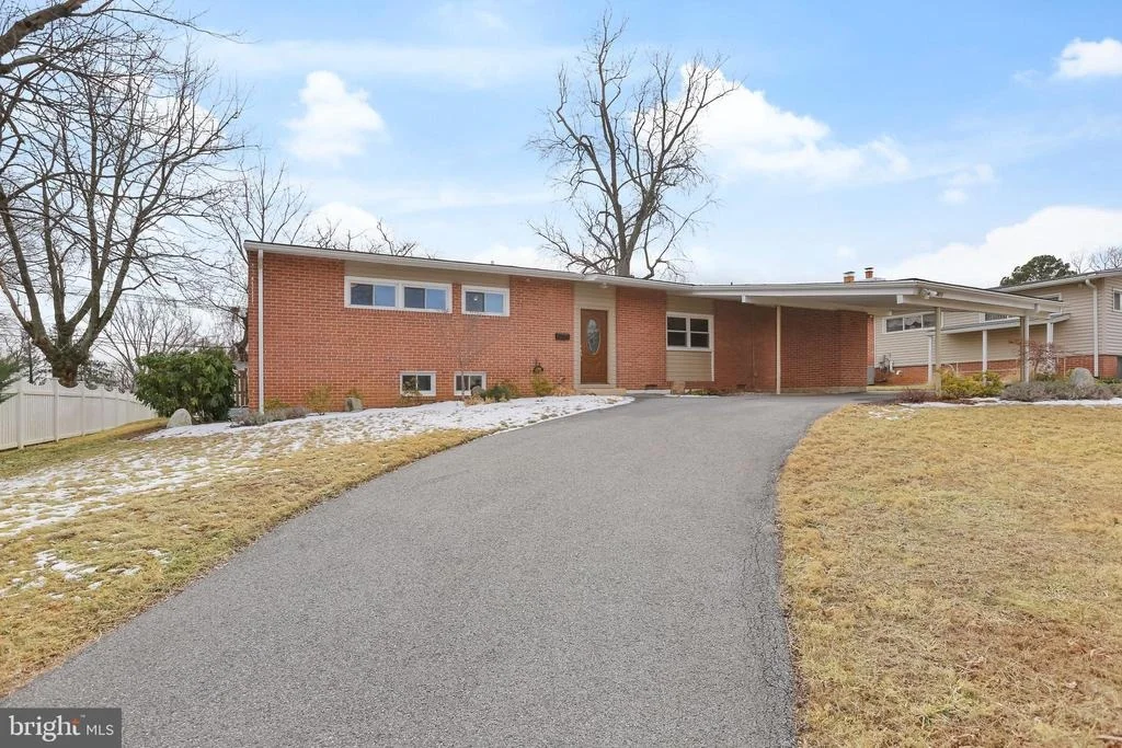 Photo of 2411 SYLVALE ROAD