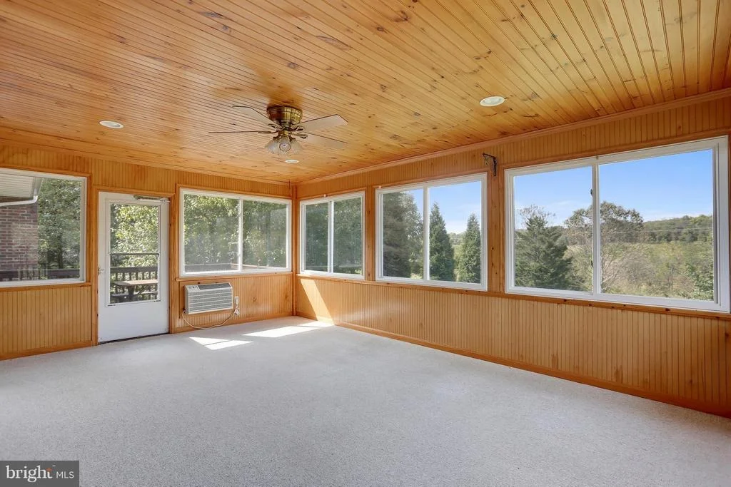 Photo of 24500 STRINGTOWN ROAD